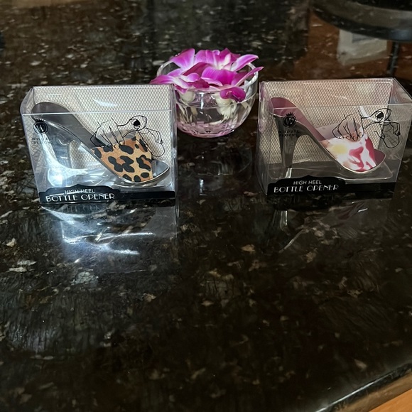 Brand New pair of High Heel Bottle Openers - Picture 7 of 7